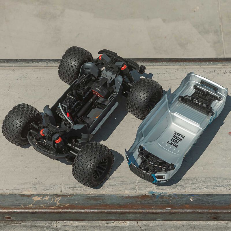 1/10 GRANITE 223S DSC 4X4 RTR Brushless Monster Truck, Red