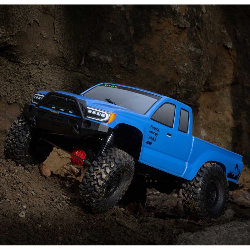 1/10 SCX10 III Base Camp 4WD Rock Crawler Brushed RTR, Blue - AXI03027T1