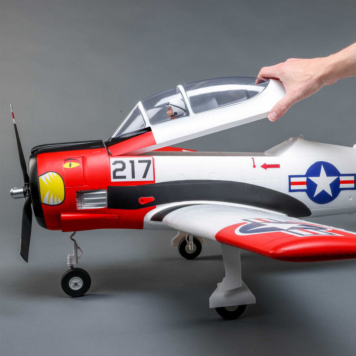 EFL18350 T-28 Trojan 1.2m BNF Basic with Smart