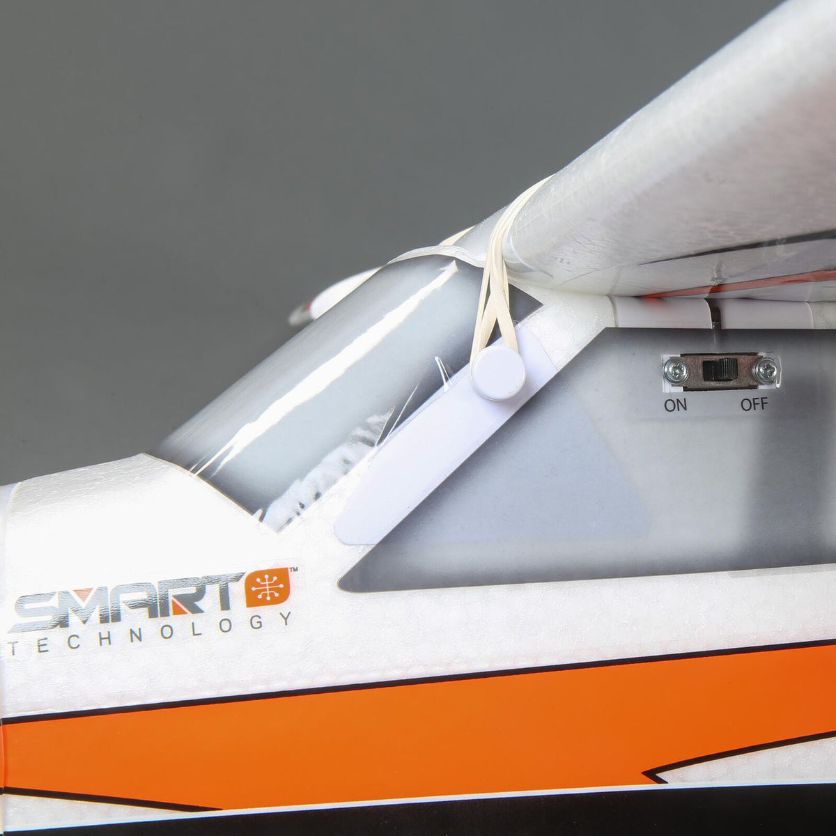 EFL370001 Apprentice STS 1.5m RTF Basic Smart Trainer with SAFE