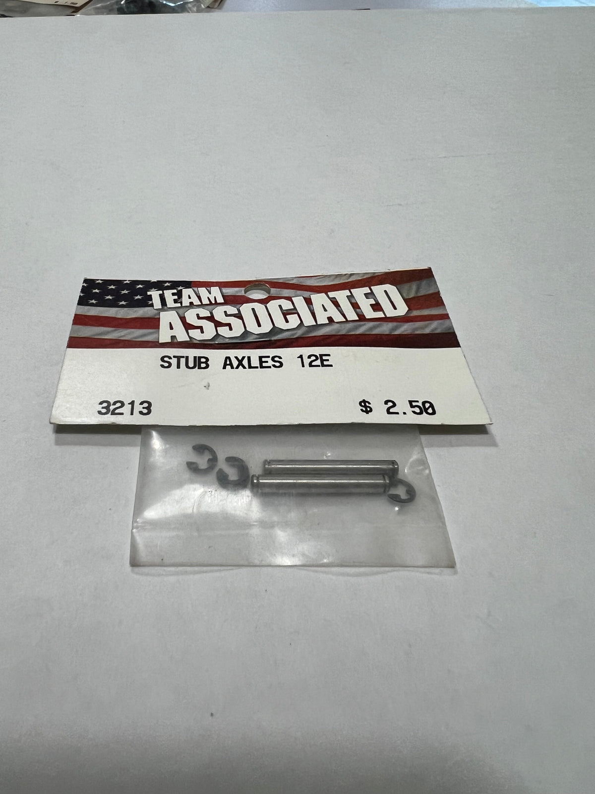 STUB AXLES 12E-ASC3213