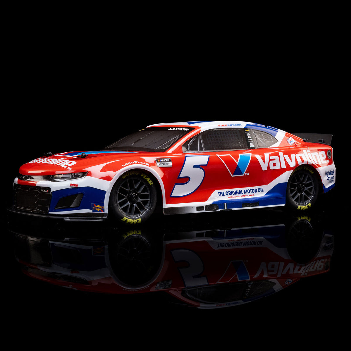 LOS1122505 1/12 NASCAR 2025 Kyle Larson No. 5 Valvoline (Battery & Charger Included)