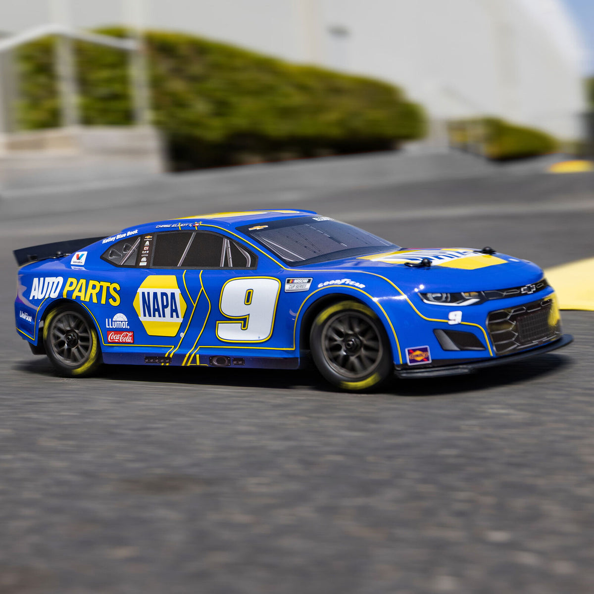LOS1122509 1/12 NASCAR 2025 Chase Elliott No. 9 NAPA (Battery & Charger Included)