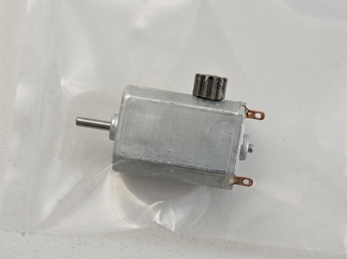 E010 Small arm bucket motor E010-017 - E010-017