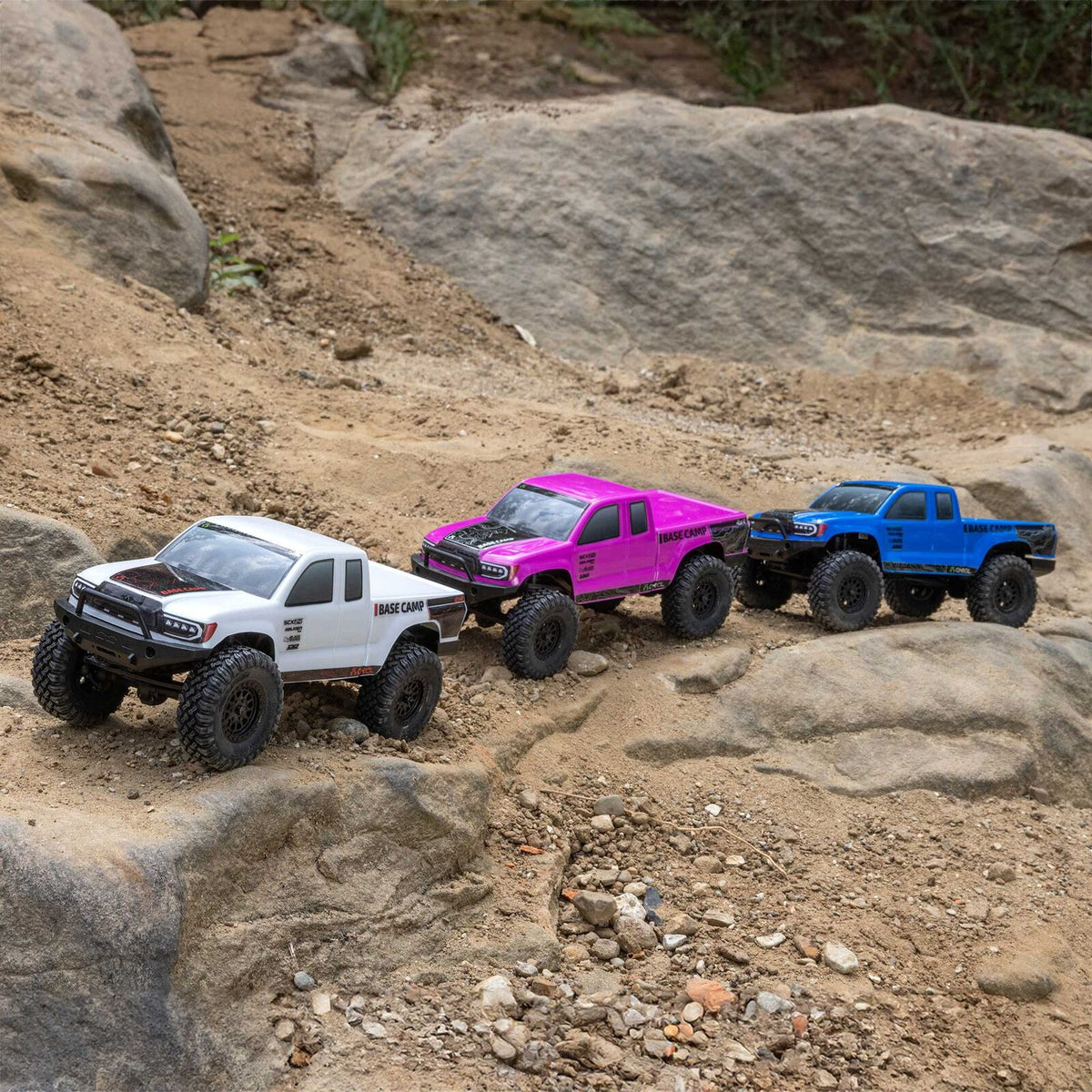 1/24 SCX24 Base Camp 4X4 RTR Brushed Rock Crawler (Battery & Charger Included), White