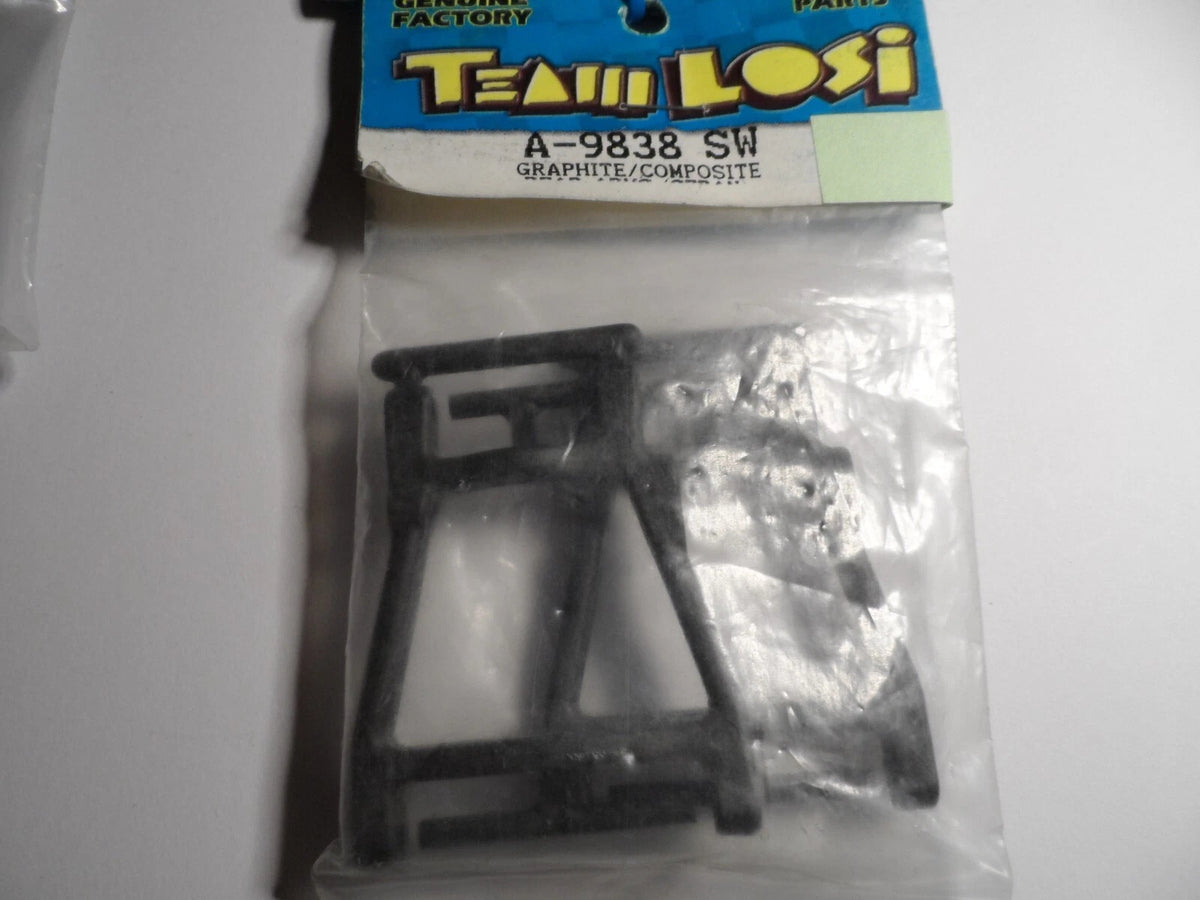 LOSA9838 SW GRAPHITE/COMPOSITE REAR ARMS (SEDAN)