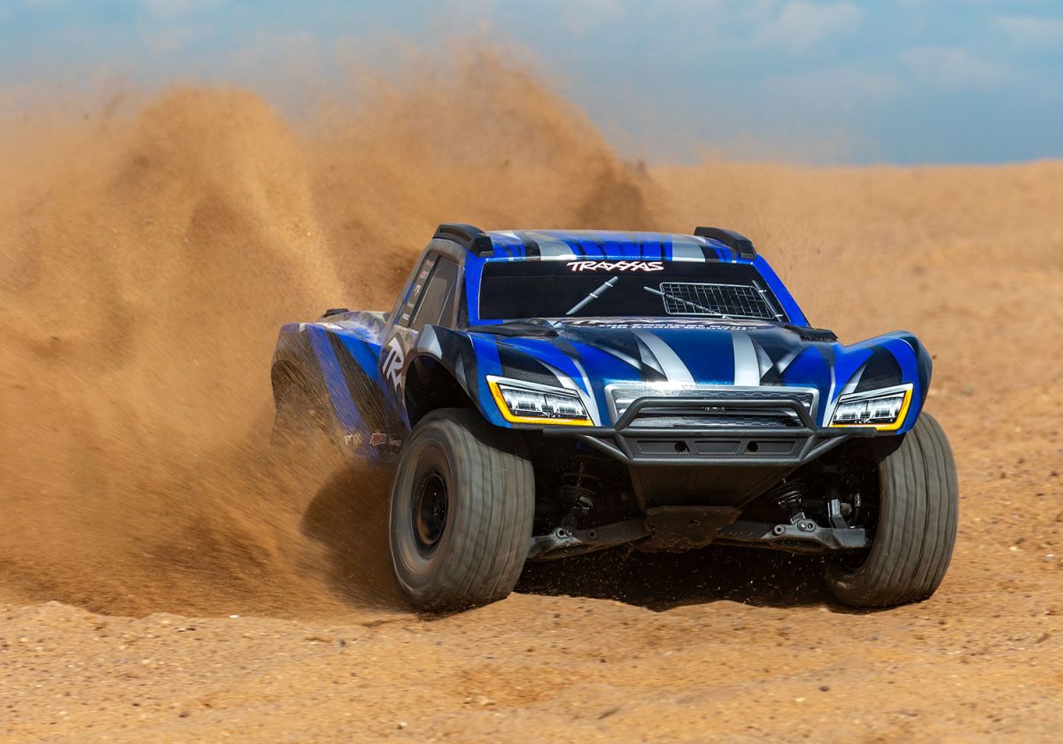 TRA102076-4 Maxx Slash