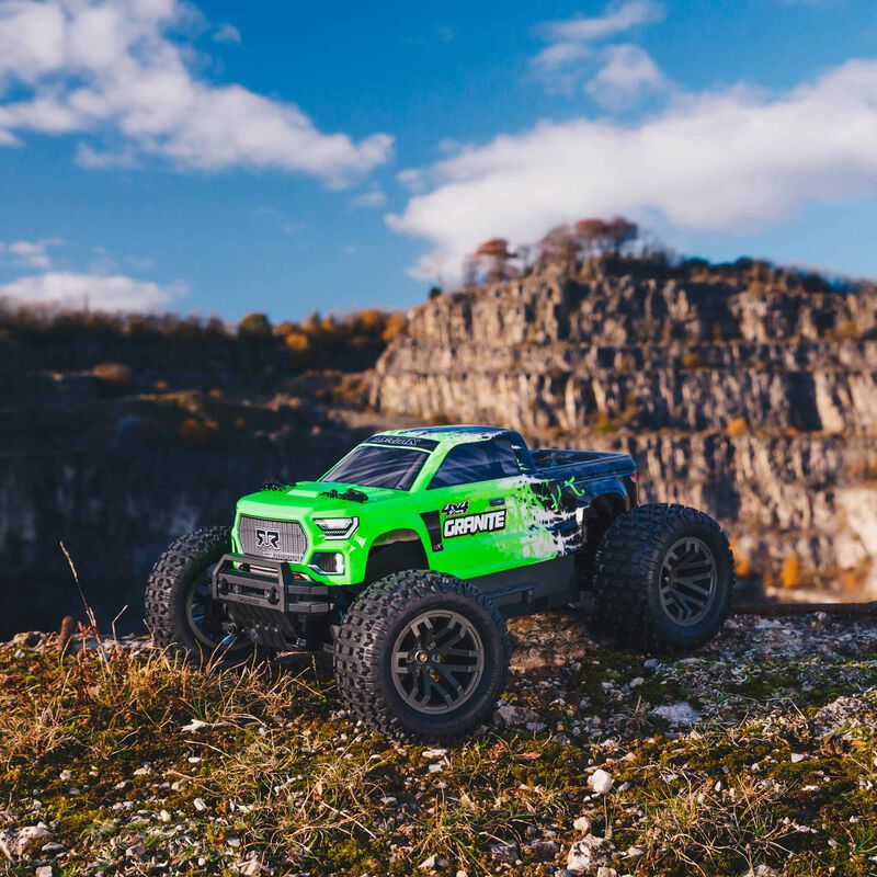 1/10 GRANITE 4WD V3 3S BLX Brushless Monster Truck RTR, Green