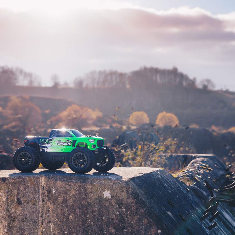 1/10 GRANITE 4WD V3 3S BLX Brushless Monster Truck RTR, Green