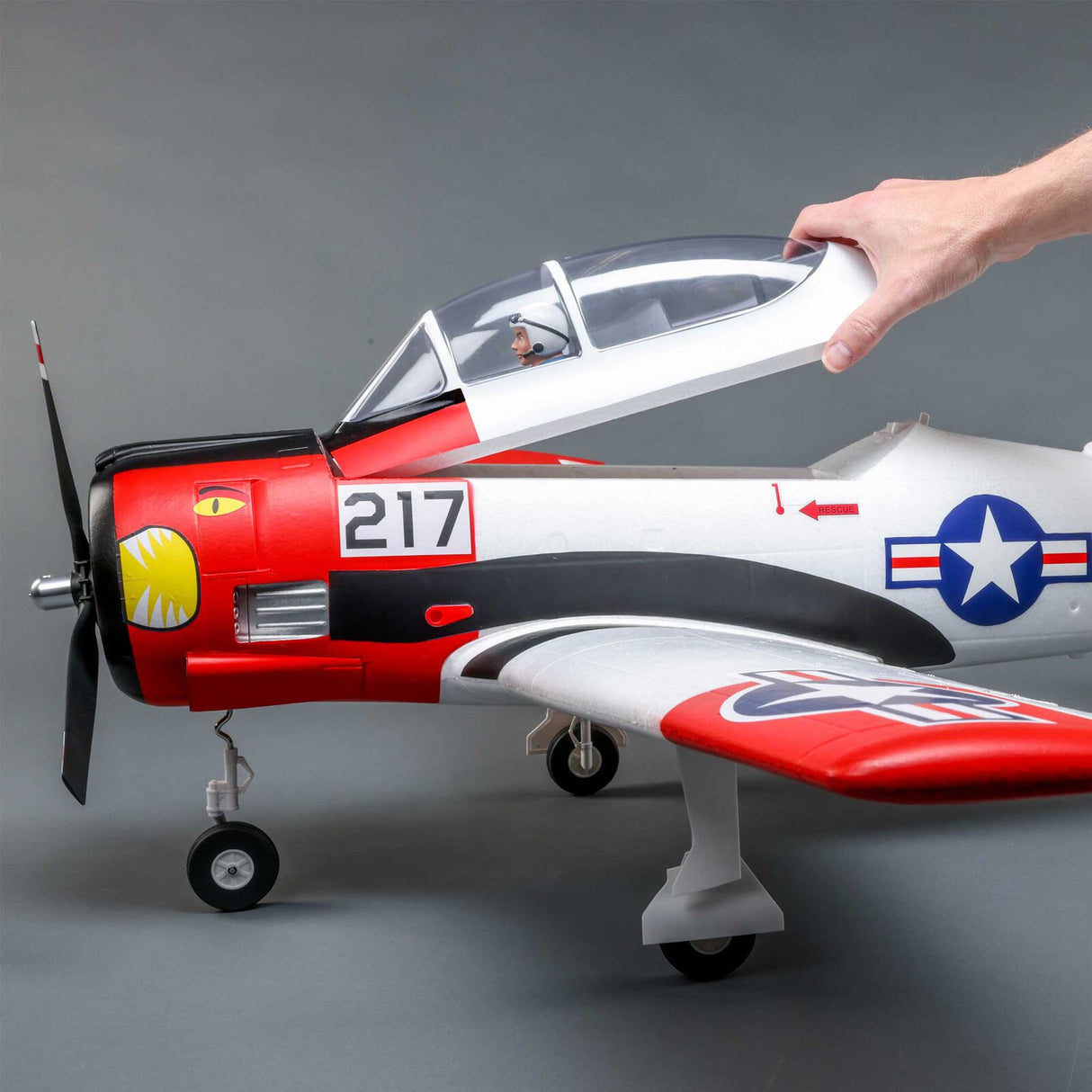 EFL18350 T-28 Trojan 1.2m BNF Basic with Smart