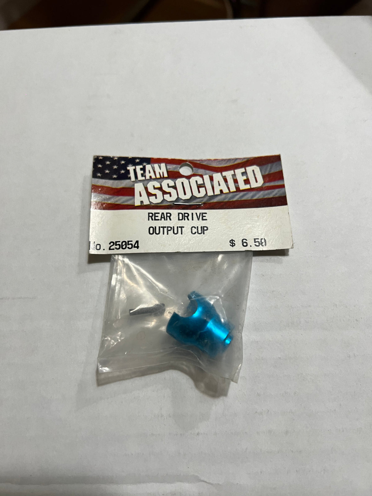 REAR DRIVE OUTPUT CUP-ASC25054