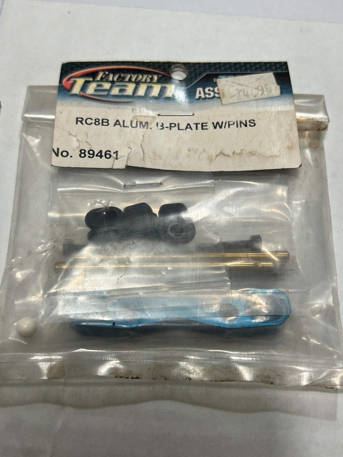RC8B ALUM.B-PLATE W/PINS-ASC89461