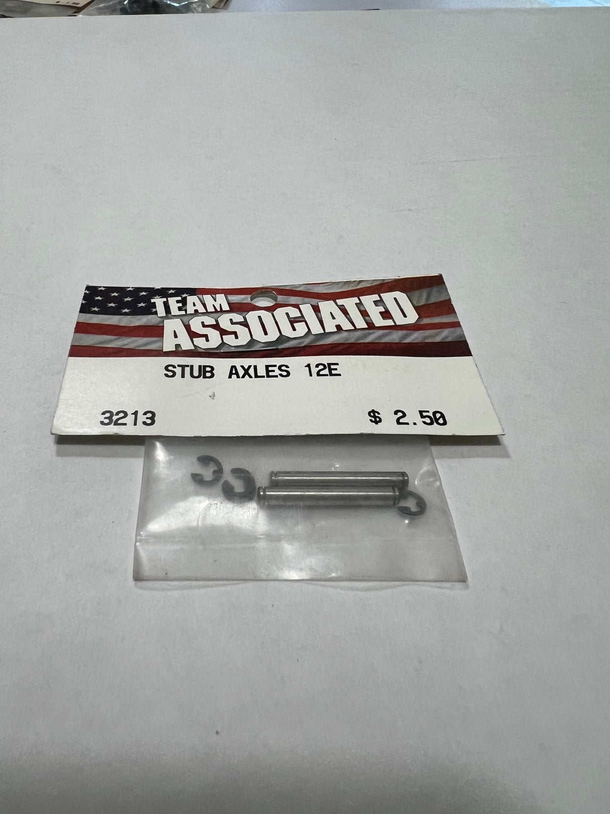 STUB AXLES 12E-ASC3213