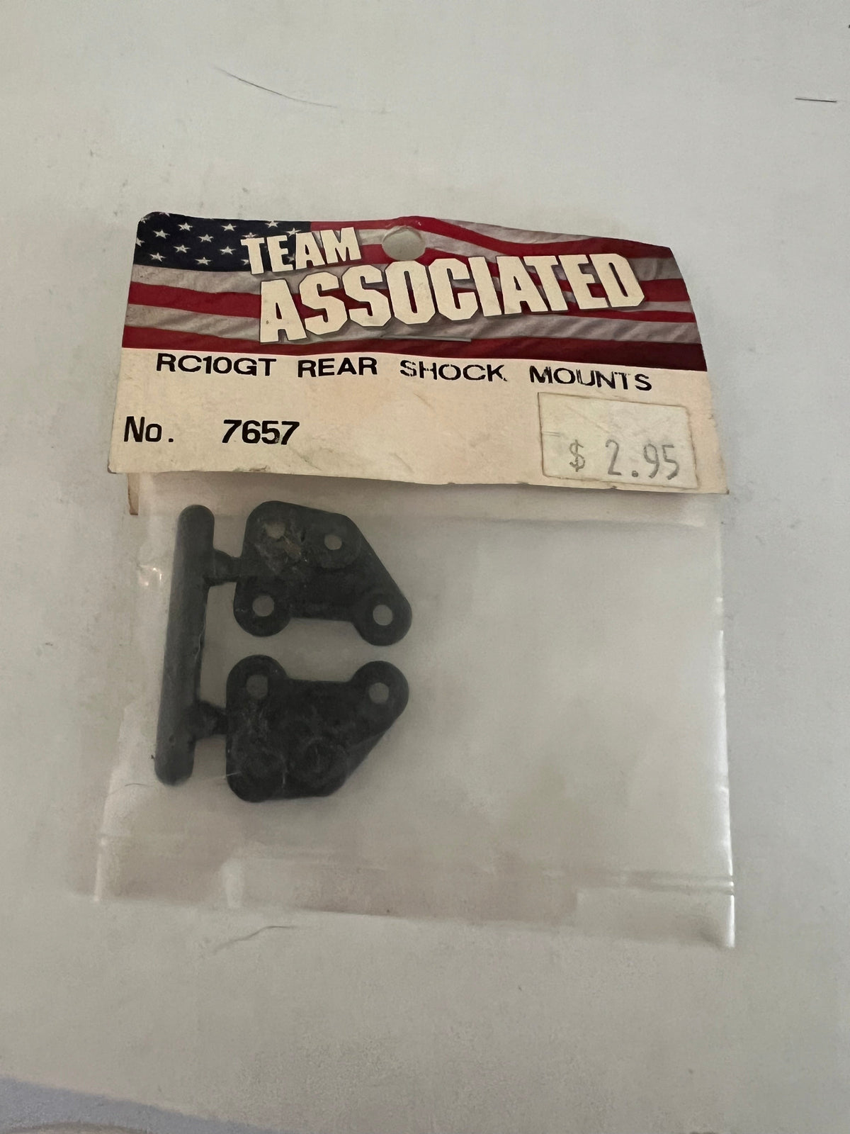 RC10GT REAR SHOCK MOUNTS-ASC7657