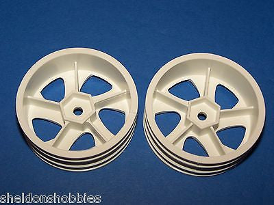 PRO-LINE (STANDARD SEDAN) TYPHOON SUPER NARROW WHEEL (WHITE) #2624W