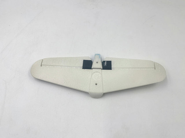 Ki84 – Horizontal tail set(white) Ki8405WH - Ki8405WH