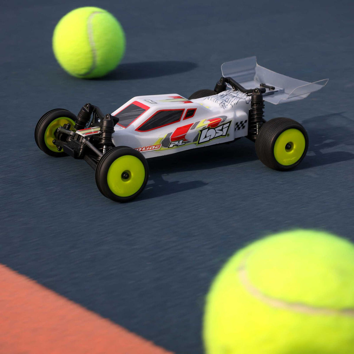 LOS00007T1 1/24 Micro-B (Battery & Charger Included)