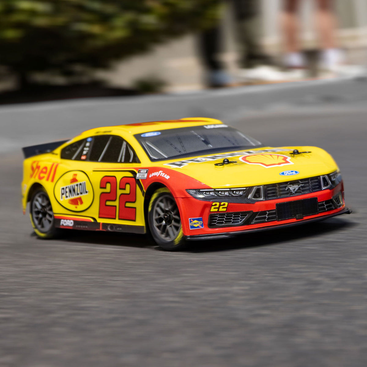 LOS1122522 1/12 NASCAR 2025 Joey Logano No. 22 Shell (Battery & Charger Included)