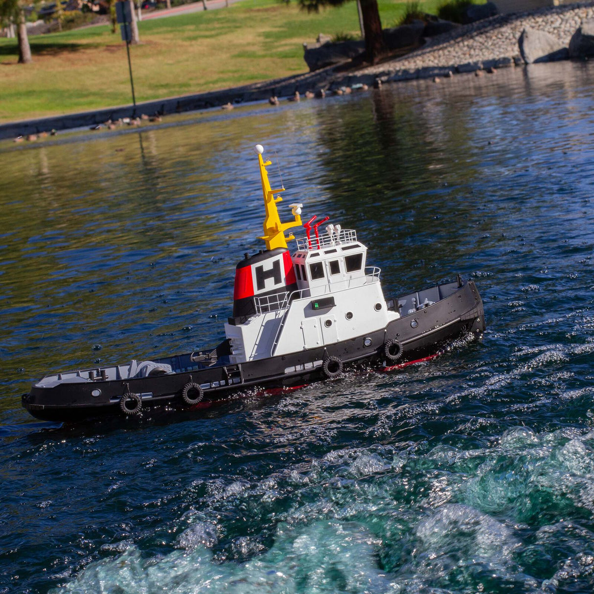 PRB08036 Horizon Harbor 30" Tug Boat RTR
