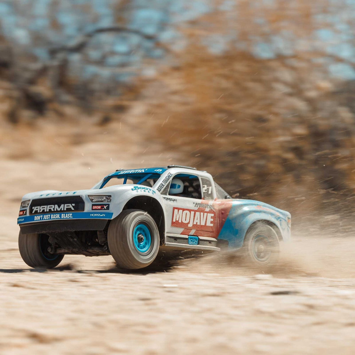 1/16 MOJAVE GROM 223S DSC 4X4 RTR Brushless Desert Truck, White (Battery & Charger Included)