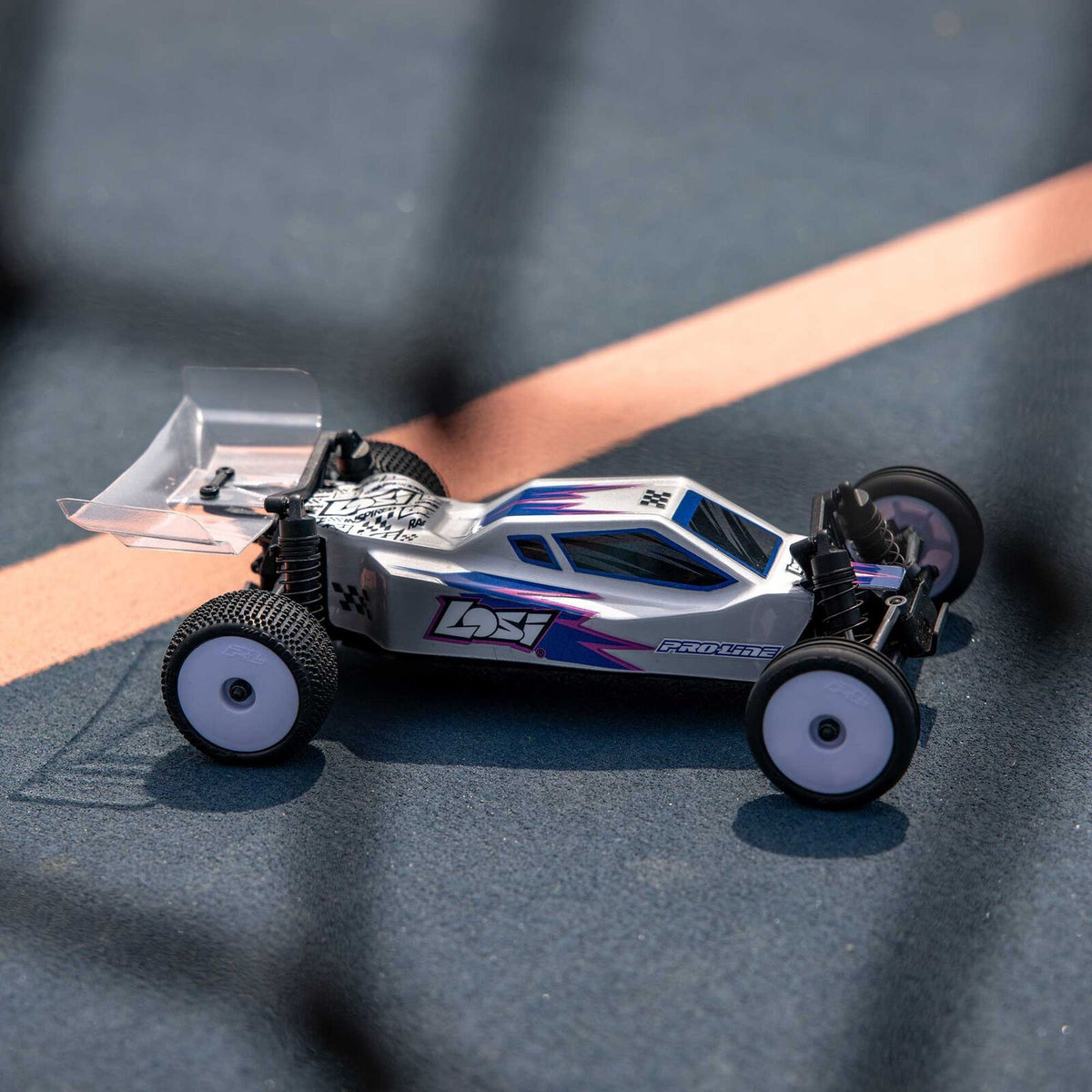 1/24 Losi Micro-B 2WD Buggy Silver RTR (Battery & Charger Included)