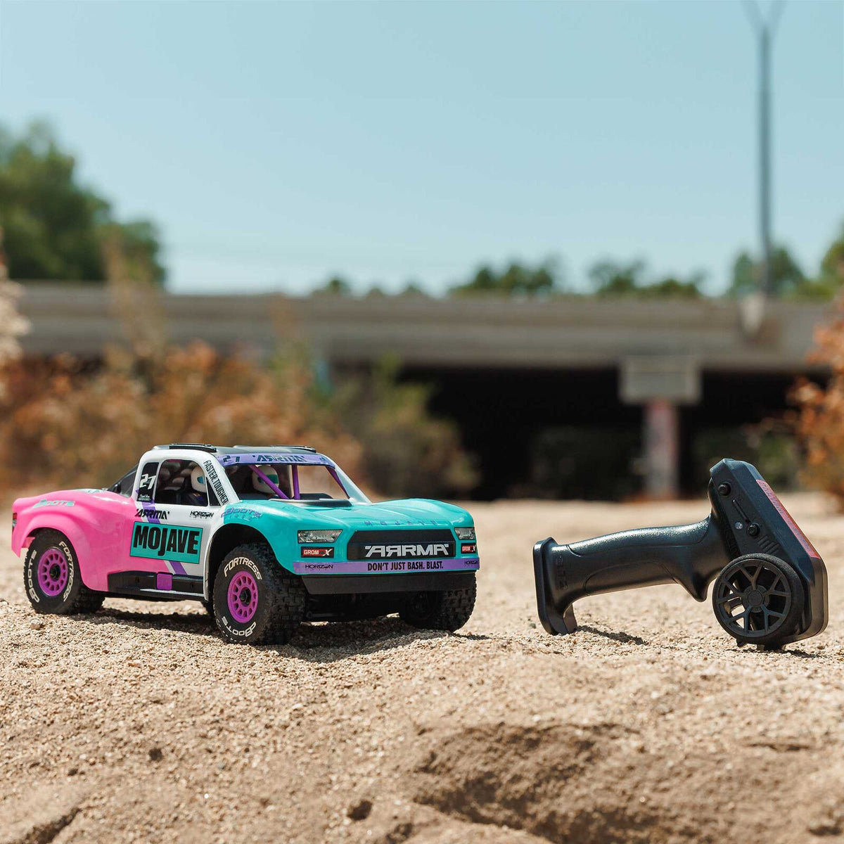 1/16 MOJAVE GROM 223S DSC 4X4 RTR Brushless Desert Truck, Teal (Battery & Charger Included)