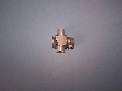 DYNAMITE CARBURETOR BODY W/SPRAY BAR 15S #DYN6551